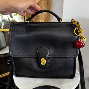 COACH Vintage Willis 9927 Black Leather Messenger Shoulder Crossbody Bag
